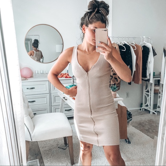 Guess Dresses & Skirts - Guess Zip Up Bodycon Dress